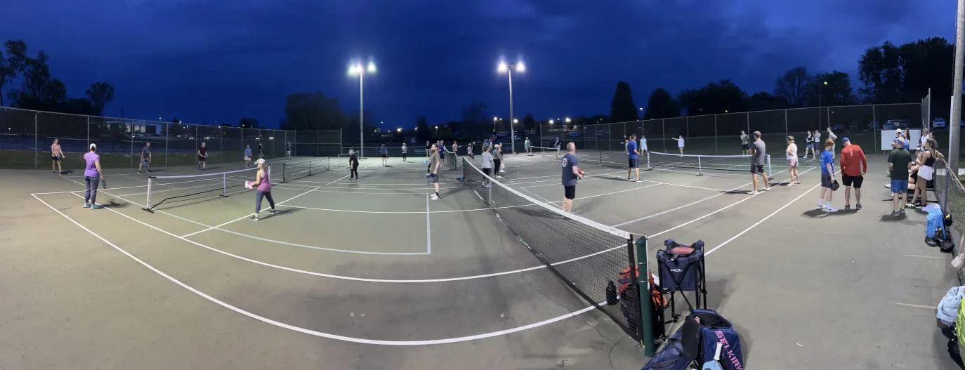 Free Beginners Clinic Packs Out 12 Courts at Municipal Park