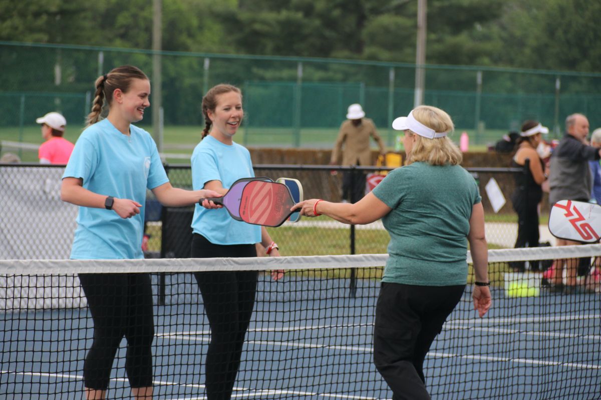 Want To Play Pickleball?  Free Beginners Clinics Starting Next Week!